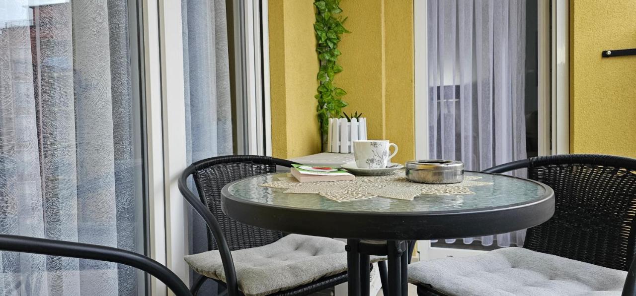 Cozy Apartment - 2 Bedrooms In The Best City Area. Феріжай Екстер'єр фото