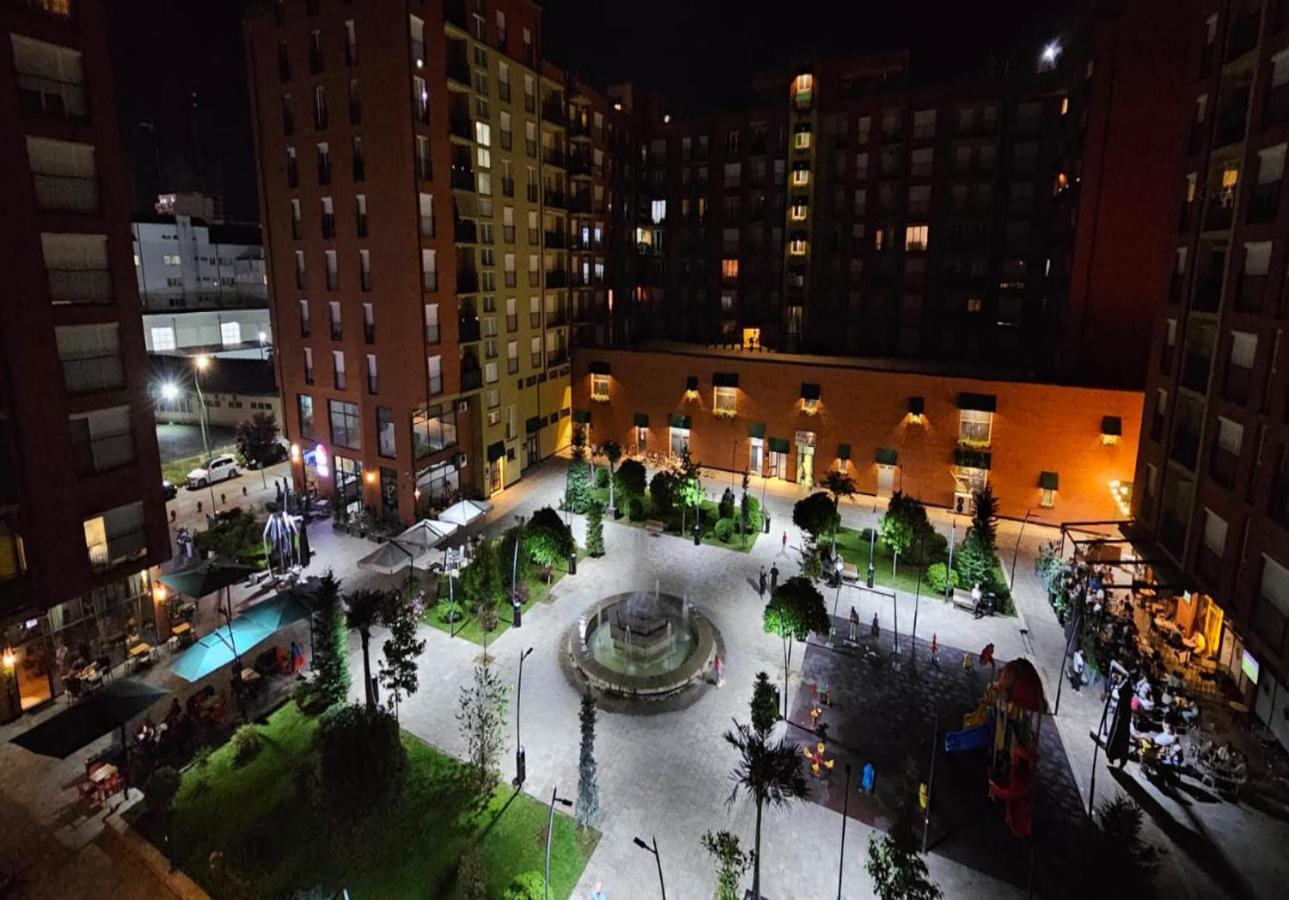 Cozy Apartment - 2 Bedrooms In The Best City Area. Феріжай Екстер'єр фото