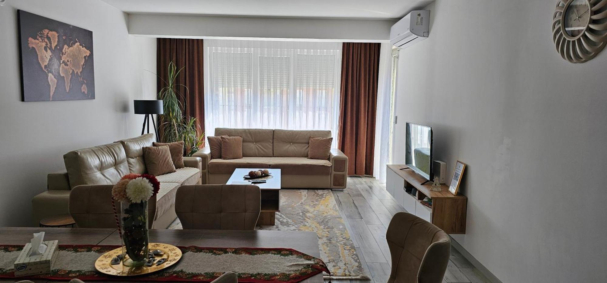 Cozy Apartment - 2 Bedrooms In The Best City Area. Феріжай Екстер'єр фото